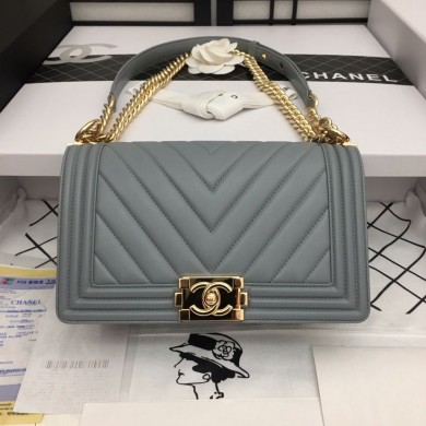 AAA Replica Boy Chanel Flap Bag Original Chevron Leather Gray A67086V Gold Buckle JK3700VB75