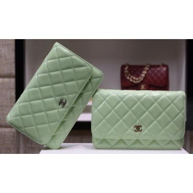 Chanel mini Flap Bag Patent Leather A33814C Green JK413Lo54