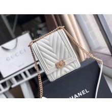 Imitation Boy chanel handbag Grained Calfskin & Gold-Tone Metal VS0130 white JK4532QN34