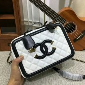Replica Chanel Calfskin Leather Shoulder Bag 6070 White JK5530TN94